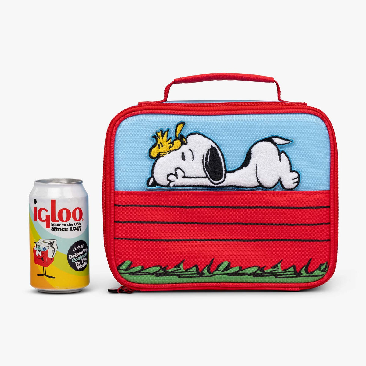 snoopy-s-doghouse-horizontal-lunch-cooler-bag-q5 00028034-P.jpg
