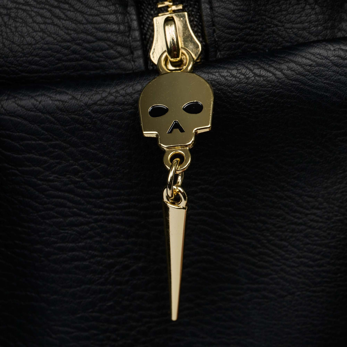 liquid-death-coffin-crossbody-cooler-bag-y6 00028055-Z.jpg