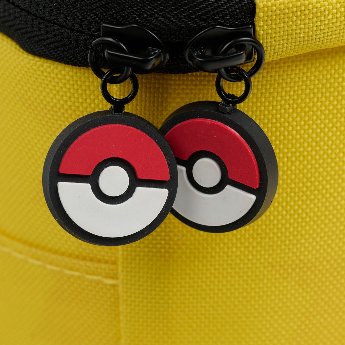 pokemon-pikachu-square-lunch-cooler-bag-g6 00066645-Z.jpg